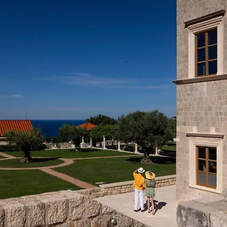 Palace Natali دوبروفينك